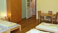 Al Fresco بيت شباب *