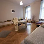 Al Fresco Hostel Krakow