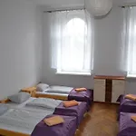Al Fresco Hostel *